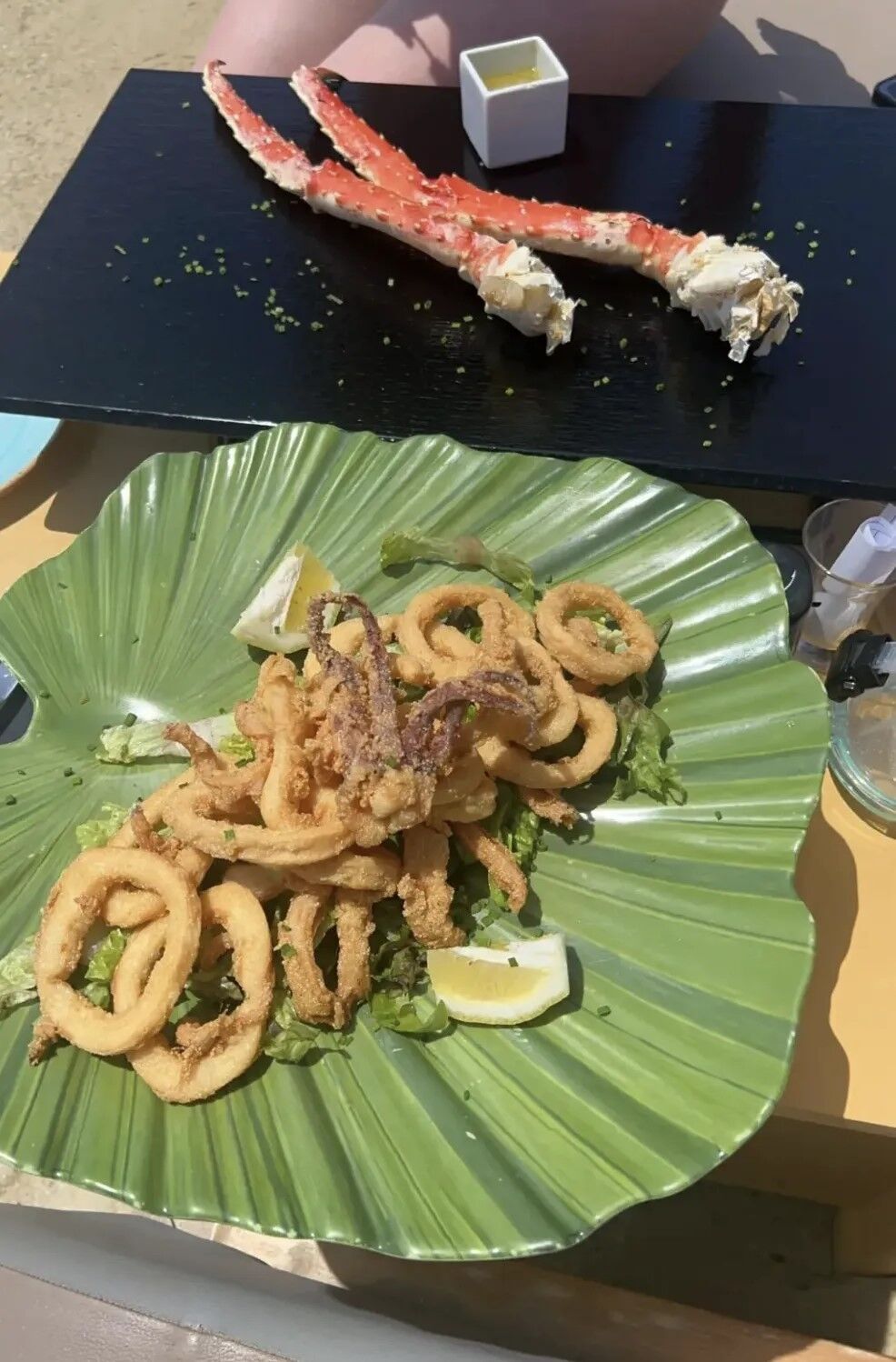 Ресторан на Миконосе выставил сумасшедший счет туристам, заказавшим две закуски и напитки