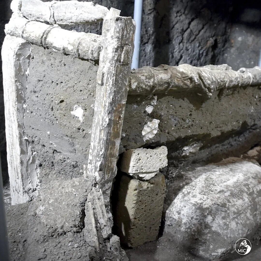 Археологи нашли комнату рабов в 600 метрах от Помпеев и указали на интересную деталь