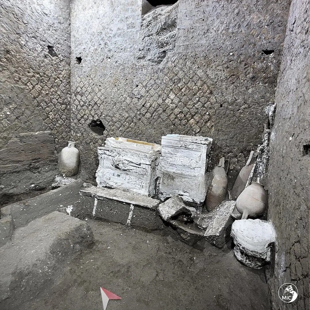 Археологи нашли комнату рабов в 600 метрах от Помпеев и указали на интересную деталь