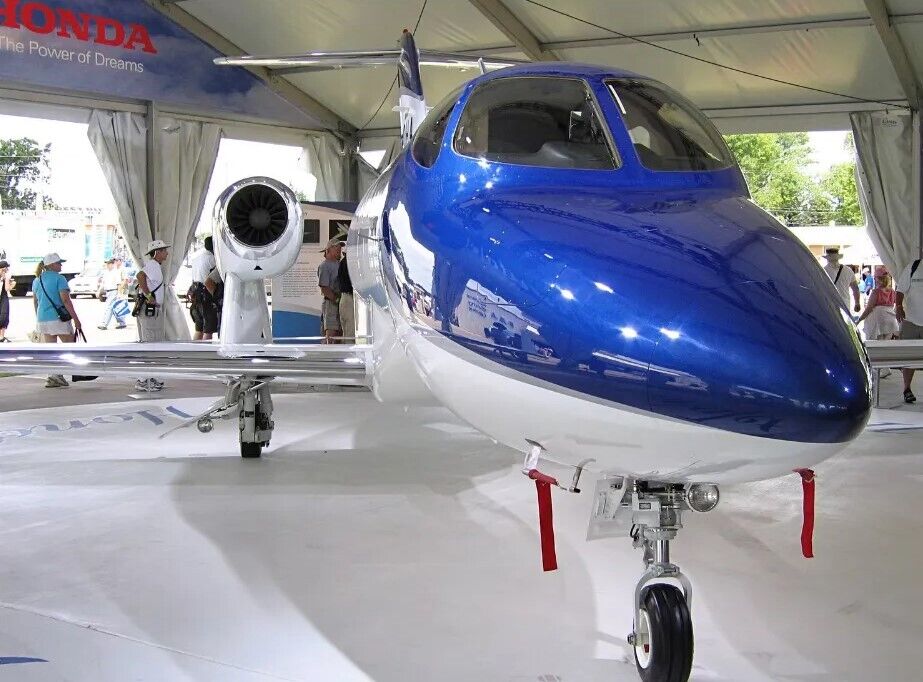 Названы 5 недорогих частных самолетов, путешествие на которых будет по карману не только богатырям
