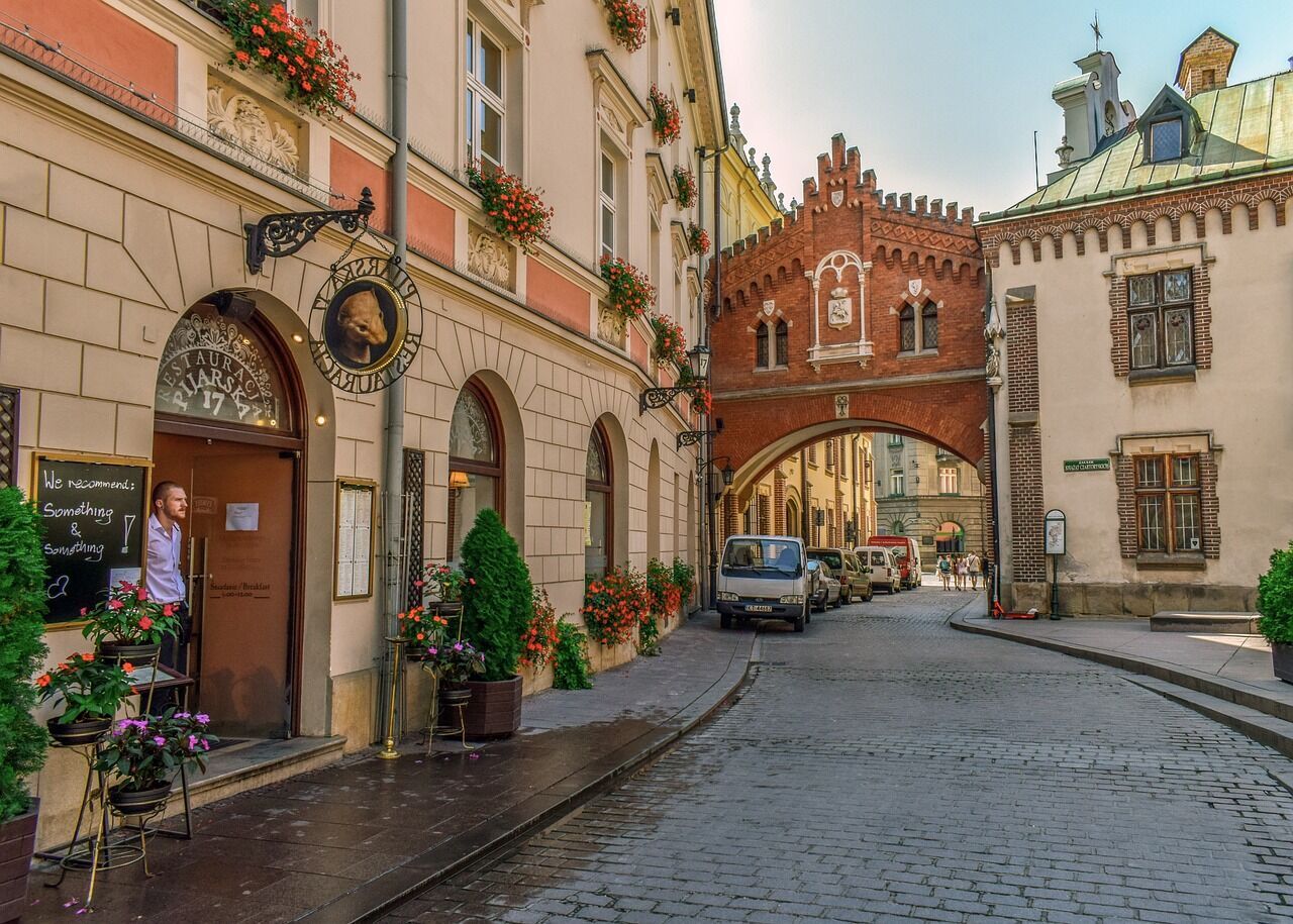 Потрясающий город в Европе, где номера стоят вдвое дешевле, чем в Лондоне: почему стоит побывать в Кракове