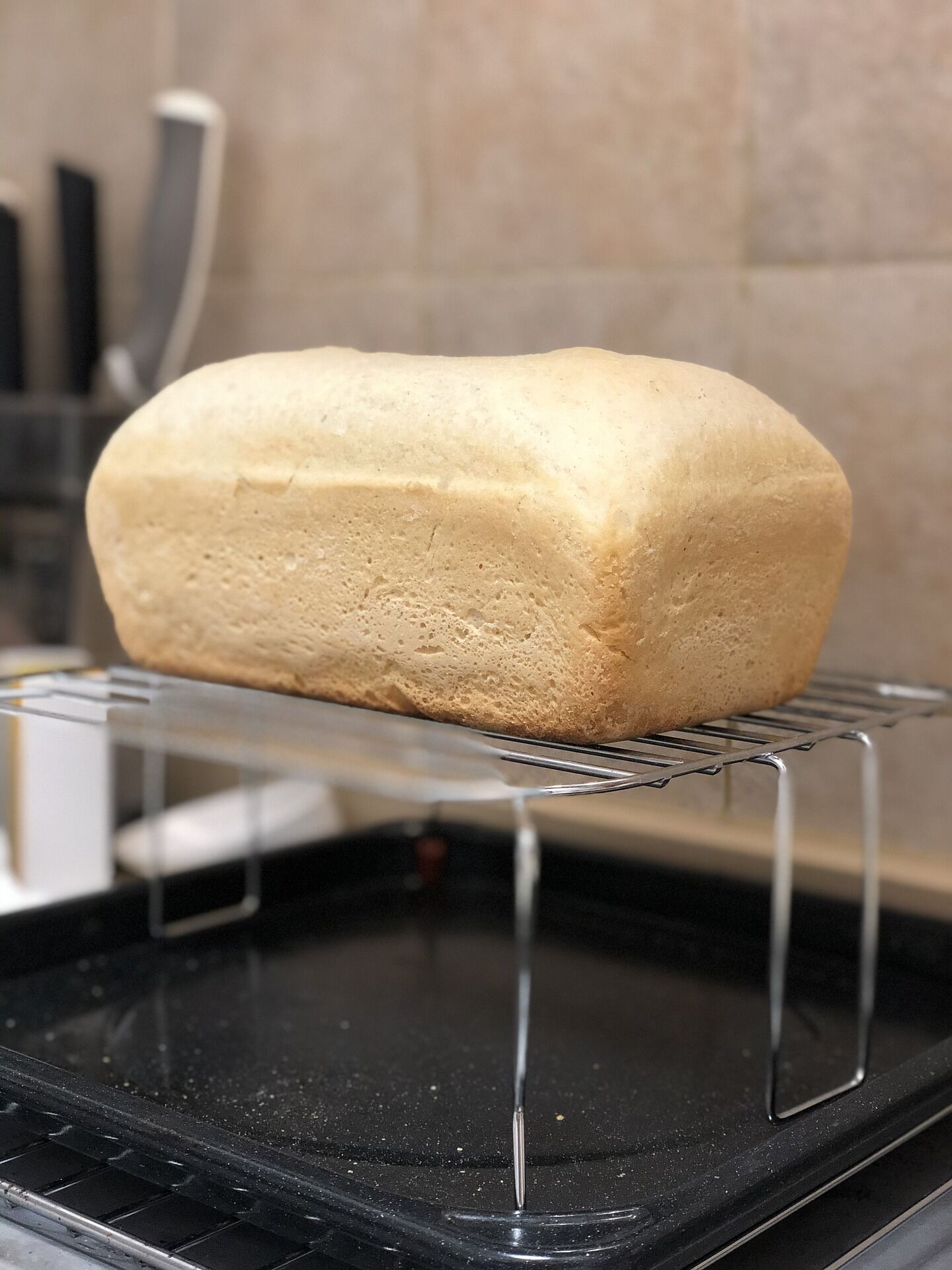 Пекарь рассказал,  где лучше всего хранить хлеб, чтобы он долго оставался свежим 