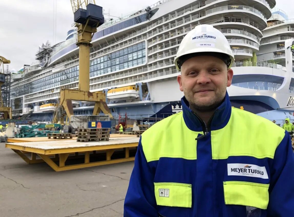 В Финляндии построили самый большой в мире круизный лайнер длиной 360 метров. Фото