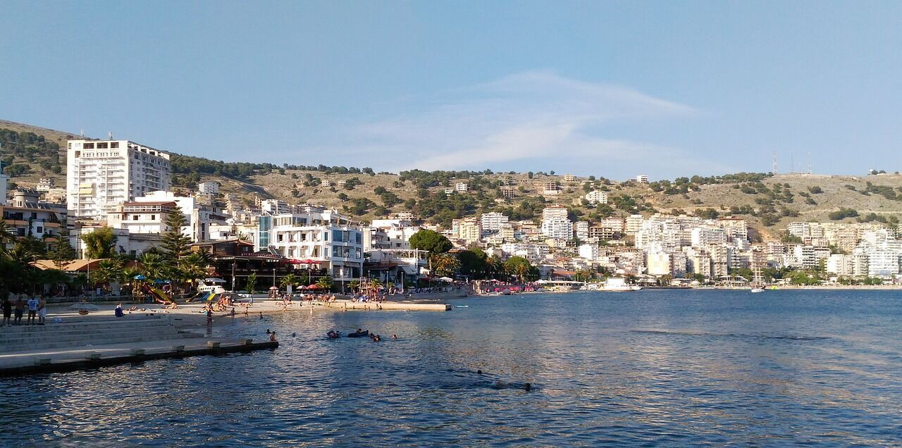 Скрытая жемчужина Албании: эксперт назвал направление, где можно недорого отдохнуть на очаровательных пляжах