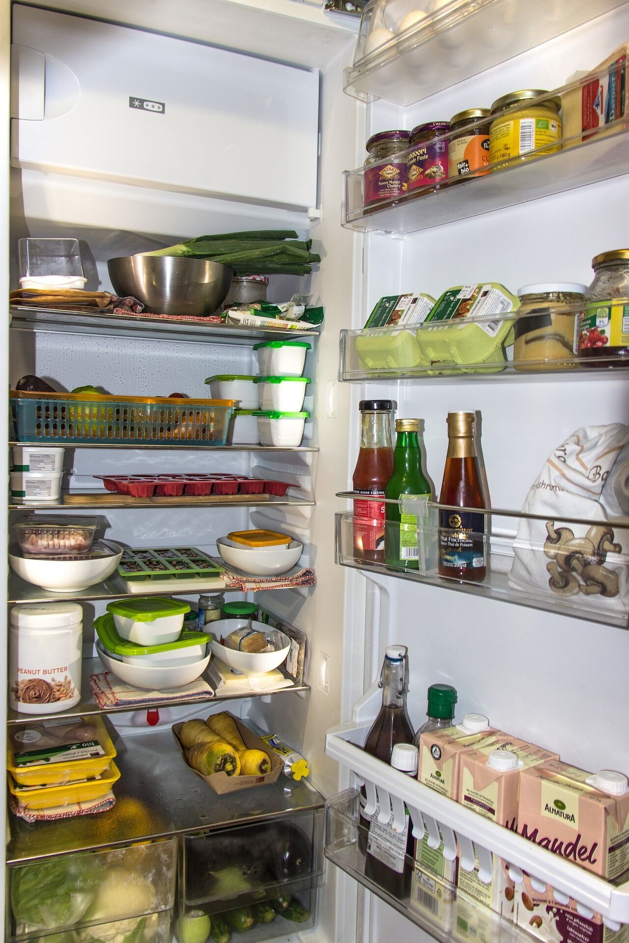 Как раз и навсегда навести в холодильнике в порядок: 6 советов от экспертов