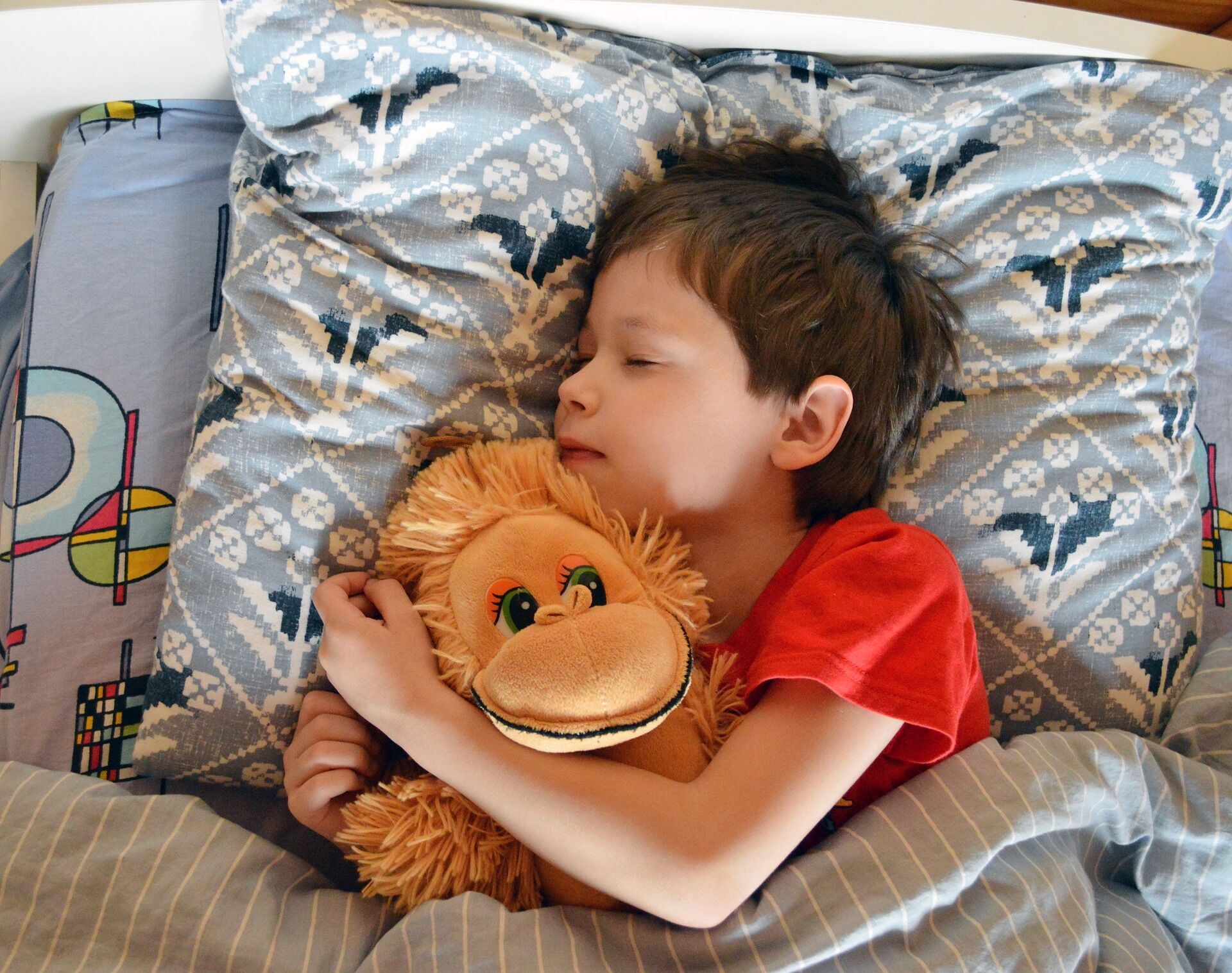Как подготовить ребенка к здоровому режиму сна, перед началом учебного года