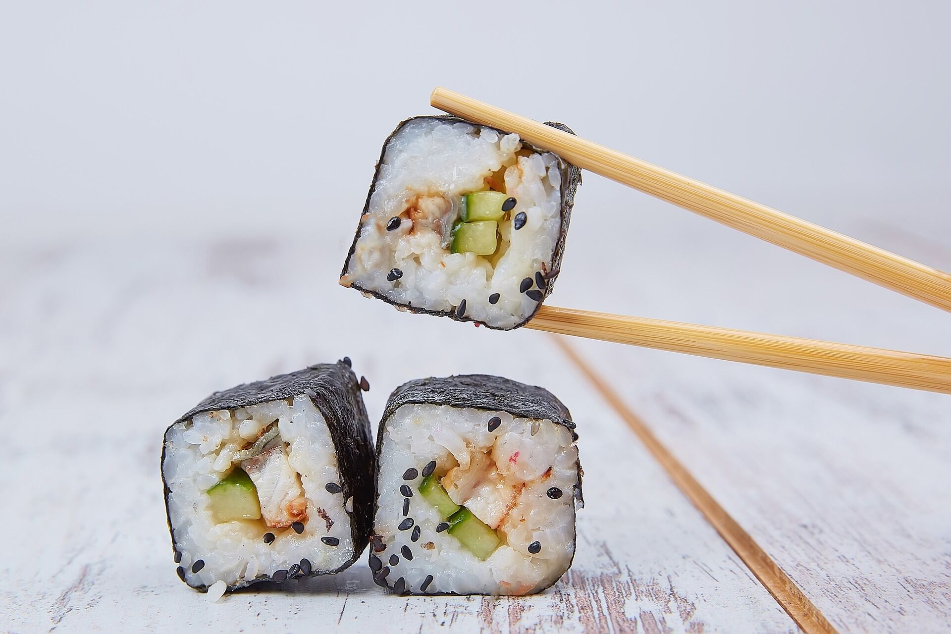 Почему вы неправильно едите суши: 6 самых распространенных ошибо