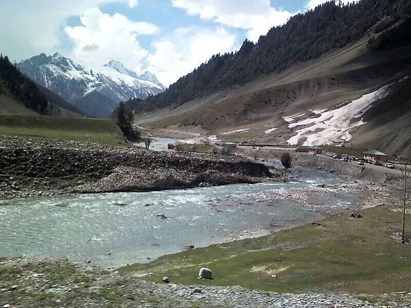 В Индии проложат прямое железнодорожное сообщение в долину Кашмир