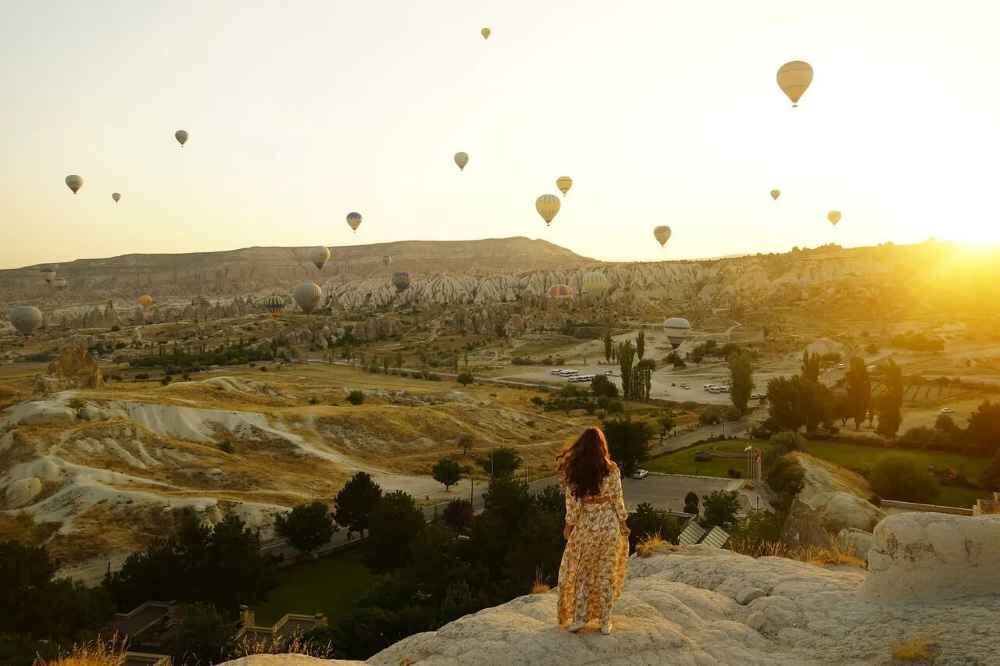 От походов к полетам на воздушном шаре: 13 вещей, которые нужно совершить в Турции