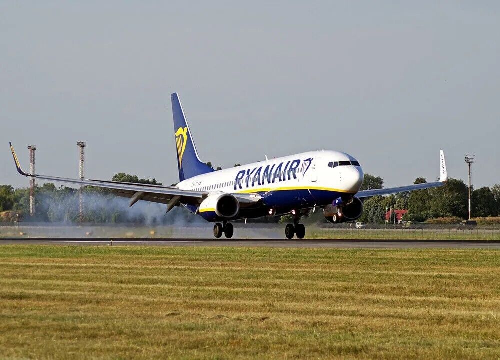 Пассажиры Ryanair жалуются на новый дополнительный сбор: перевозчик все отрицает