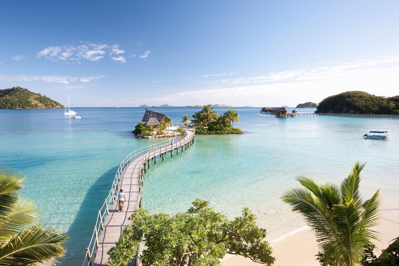 Самые рейтинговые курорты с бунгало над водой: топ-14 мест для райского отпуска