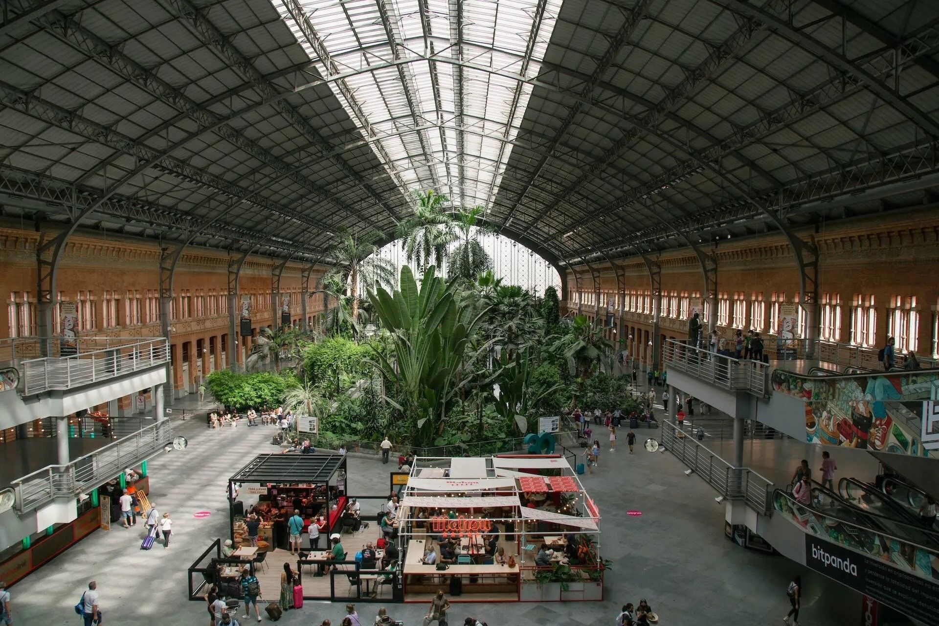 5 найкрасивіших залізничних станцій світу, що варті уваги туристів