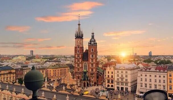 Краков и Валенсия вместо Парижа и Рима: 6 лучших городов в Европе, которые стоит посетить в 2024 году
