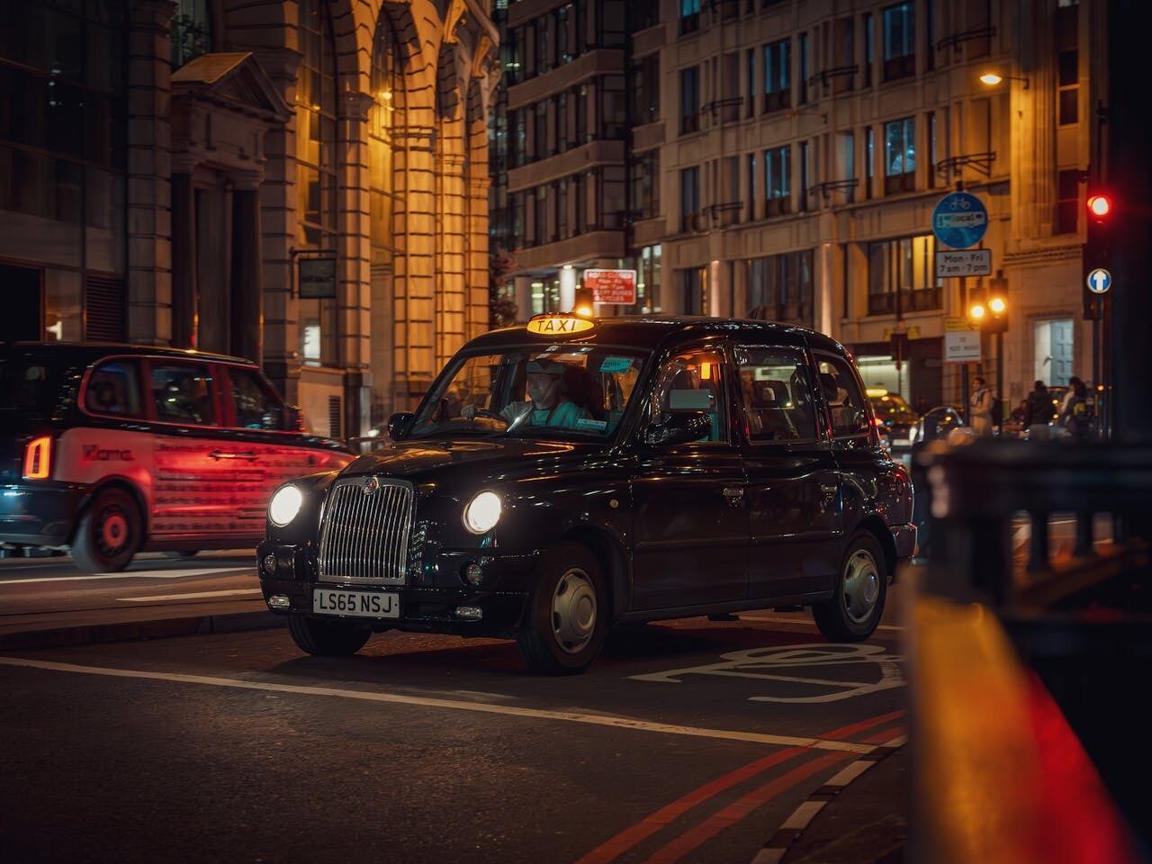 Кандидат в мэры Лондона предлагает отказываться от автомобилей по воскресеньям: для чего это нужно