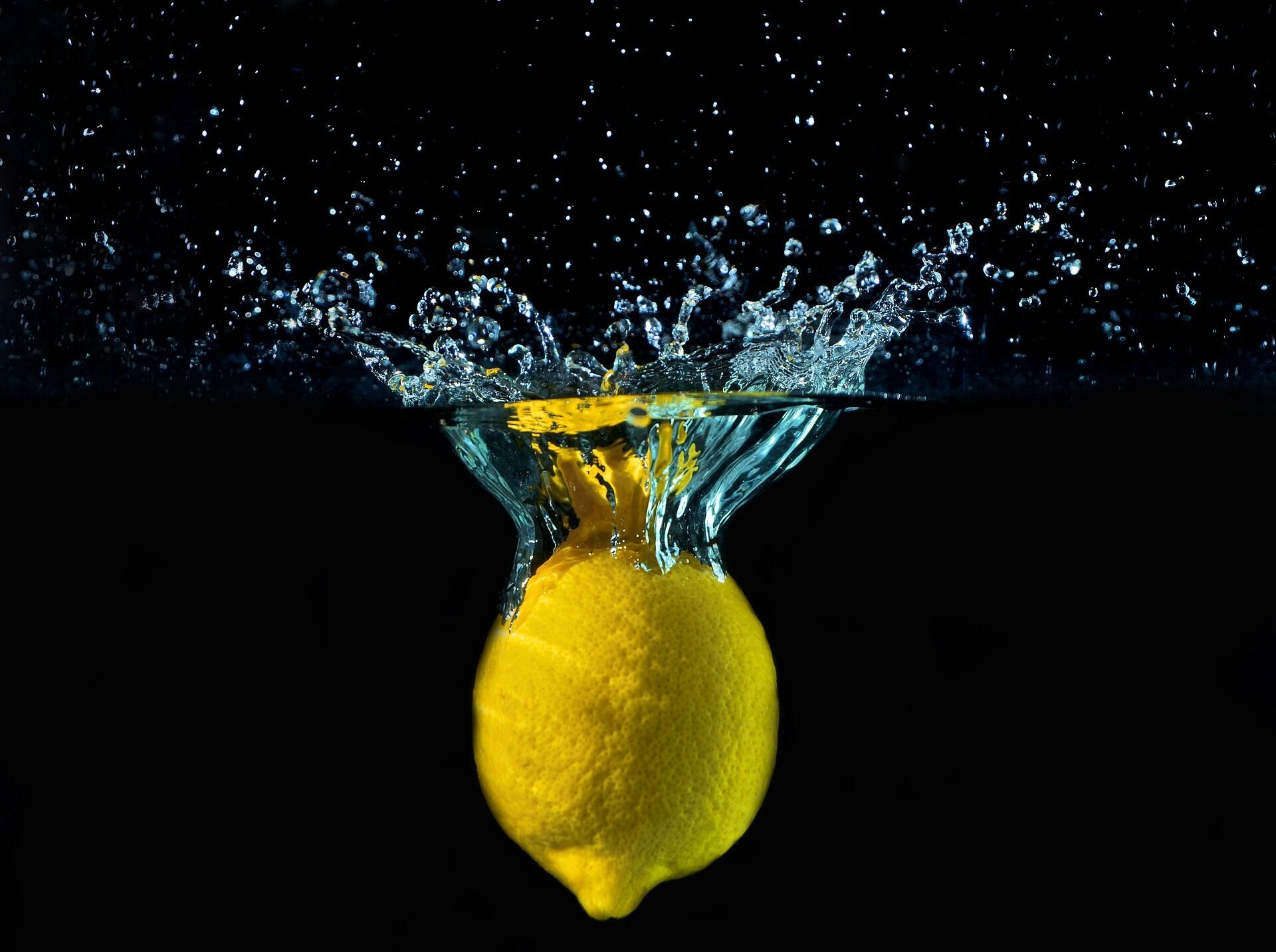 Лимони не тільки для їжі: 5 креативних способів використовувати цитрусові у побуті