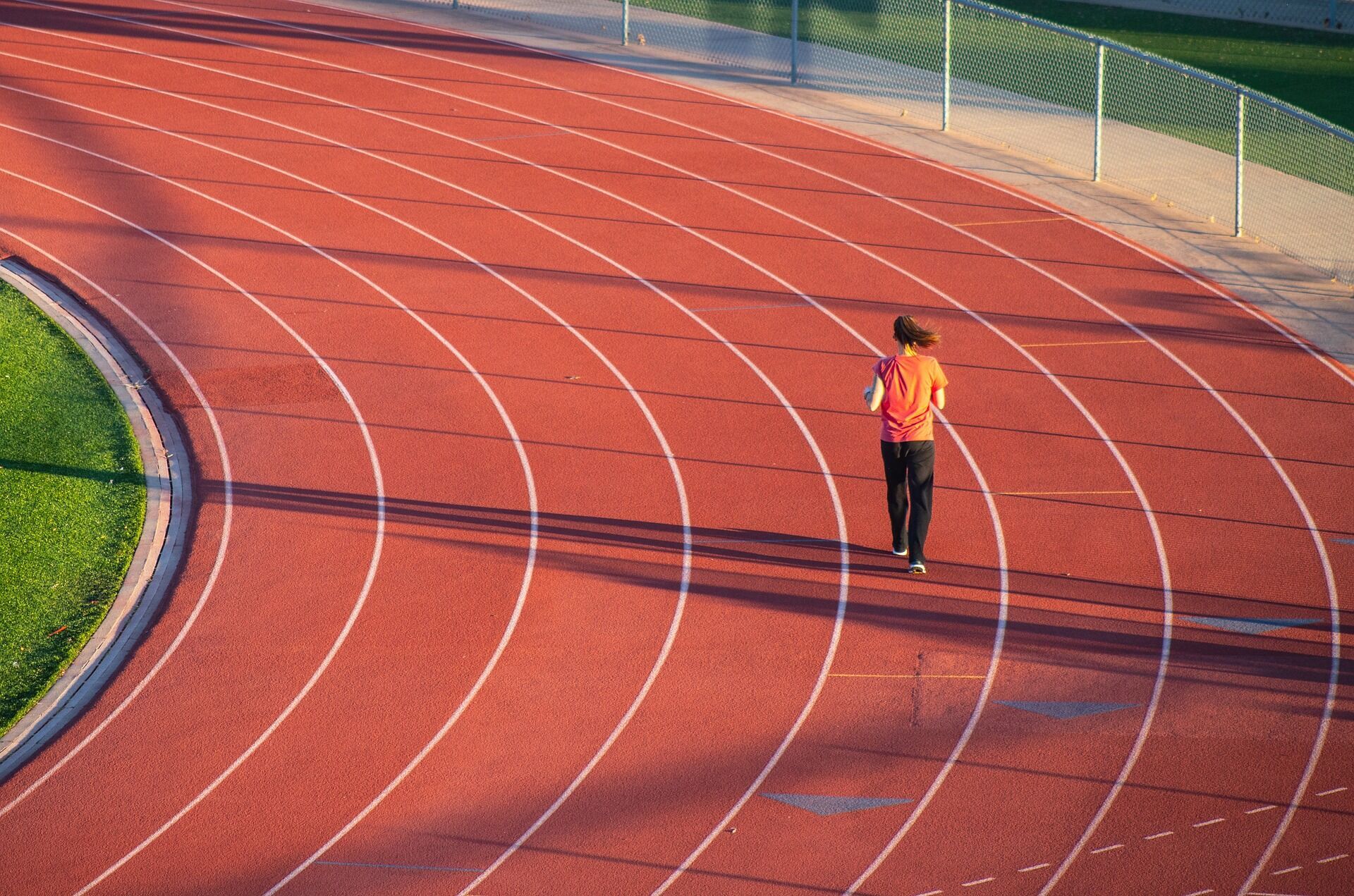 Как бегать быстрее и эффективнее: 3 способа  на порядок улучшить результативность тренировок