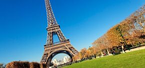 Франція назвала суму, яку країна очікує заробити на туризмі у 2023 році