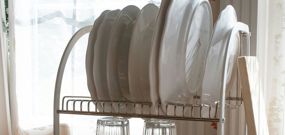 Методы, которые помогут сохранить сушилку для посуды чистой и без ржавчины