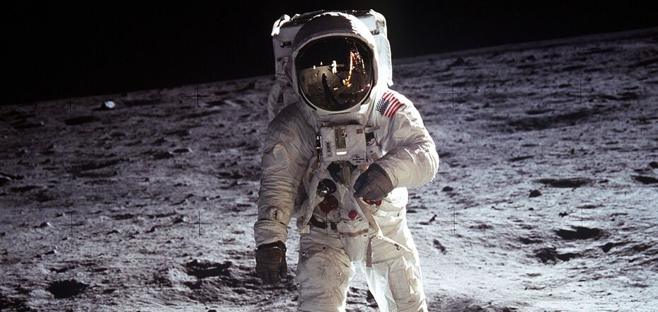 История Аполлона-11