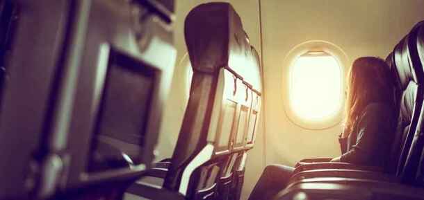 Скрытая угроза в самолете: стюардесса добавила новых фобий тем, кто часто путешествует