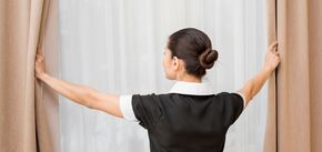 Как правильно стирать шторы: 4 действенных метода