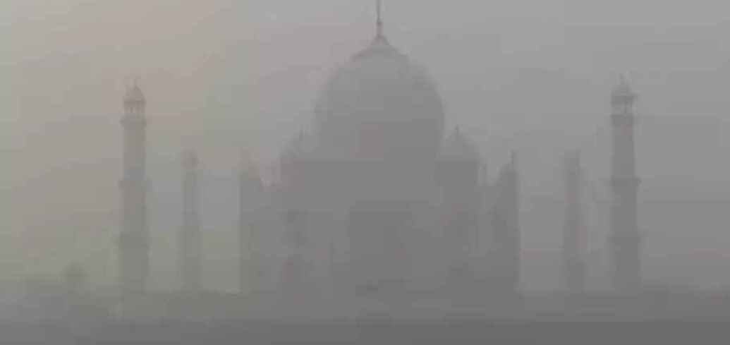 Тадж-Махал в тумане: туристы разочарованы, из-за испорченного пейзажа