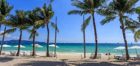Райський острів, що став 'вигрібною ямою': як туризм ледь не знищив популярний курорт на Філіпінах