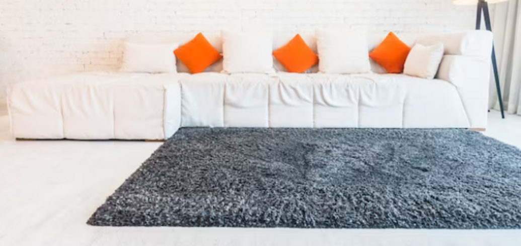 Як випрати килим, не виносячи його з квартири: 3 корисних лайфхака