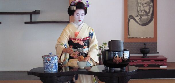 Необычайно интересны сувениры из Японии: что туристы покупают в память