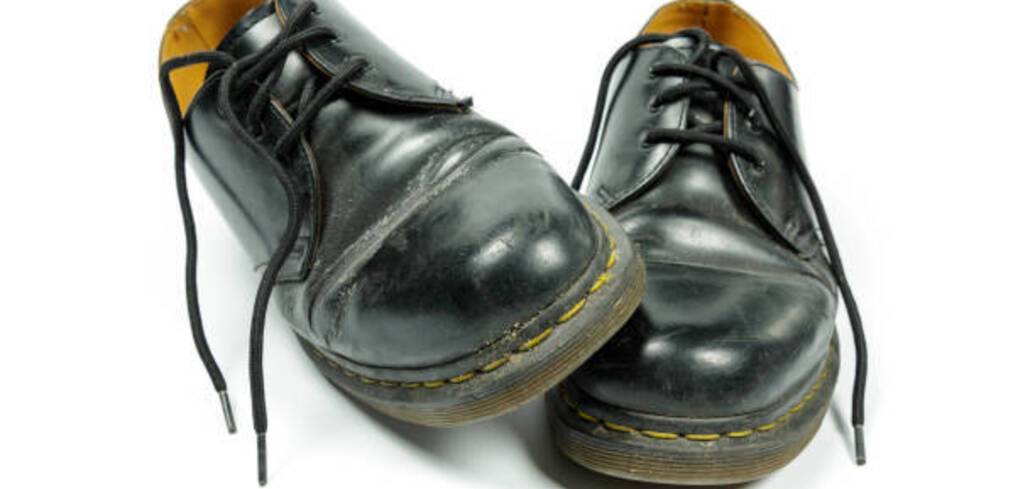 Як позбутися потертостей на шкіряному взутті: 5 ефективних порад
