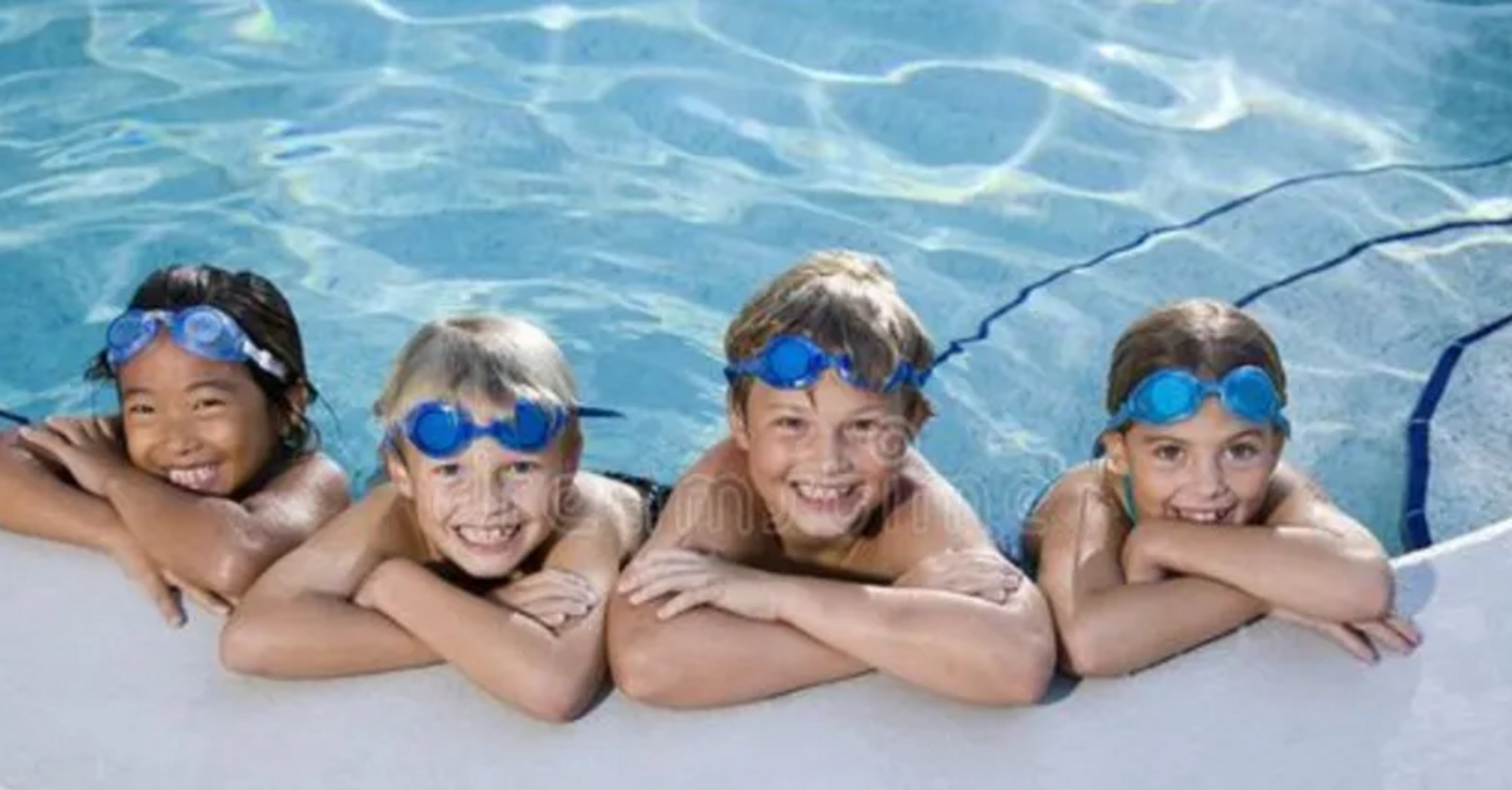 Безопасность в бассейне: 3 ошибки, которые часто допускают родители