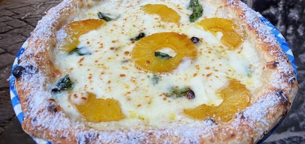 'Маргарита з ананасами': відомий піцайола з Неаполя здивував італійців незвичайною піцою