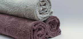 Почему не стоит стирать полотенца вместе с одеждой: полезные лайфхаки