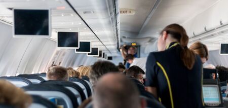 Як екіпаж літаків обговорює пасажирів: секретні коди, які ви не знали