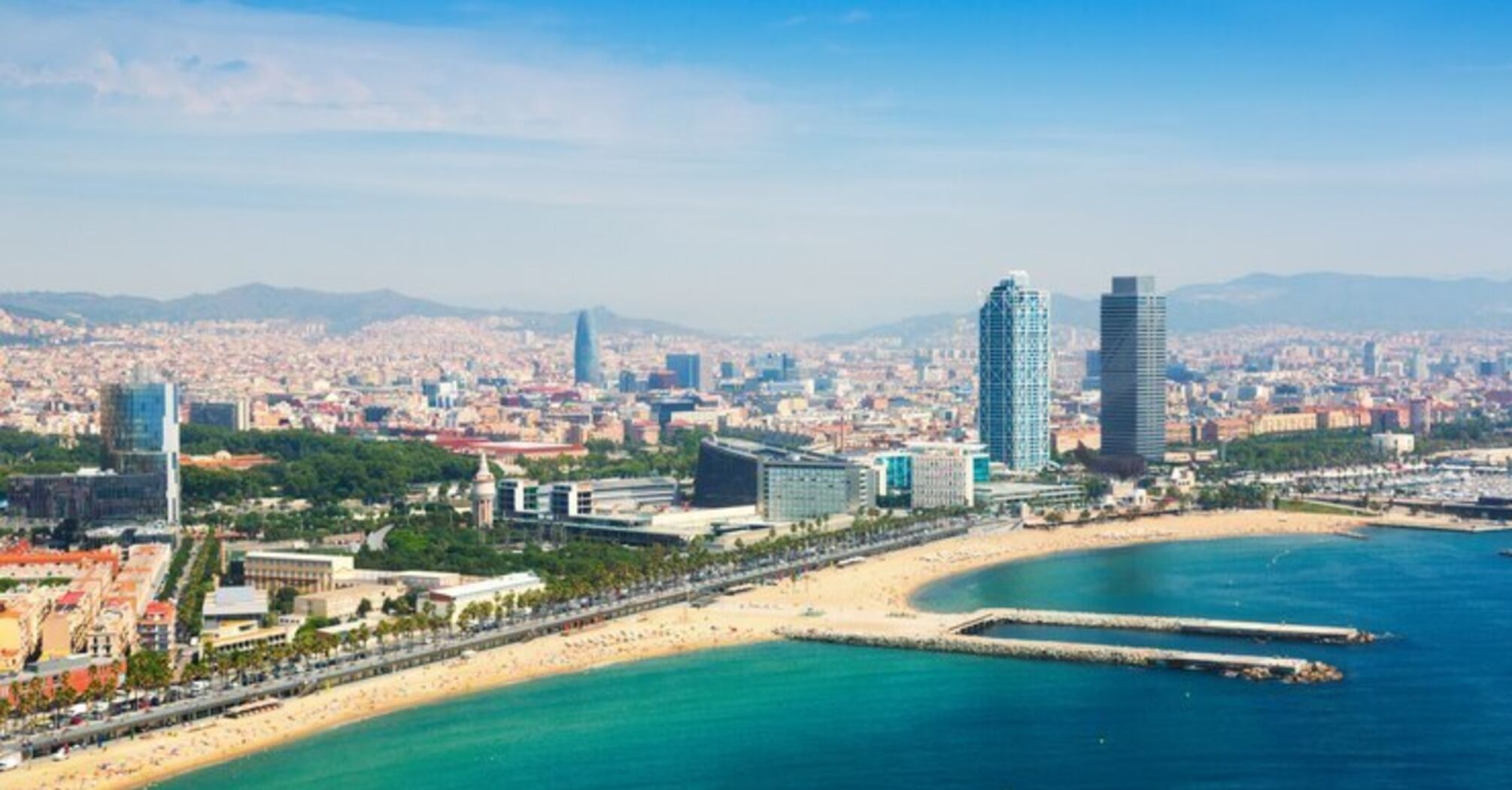 Почему стоит посетить Барселону в 2024 году: причины, которые точно вас убедят