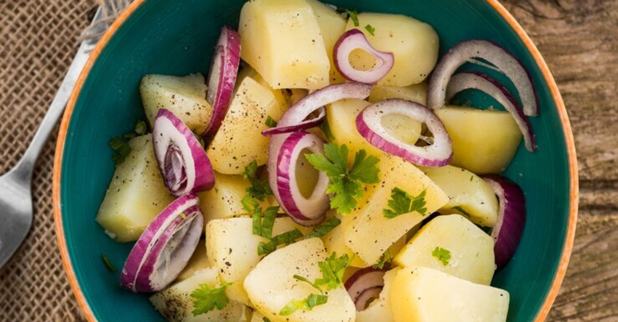 Немецкий картофельный салат, утоляющий даже зверский голод: рецепт для вегетарианцев